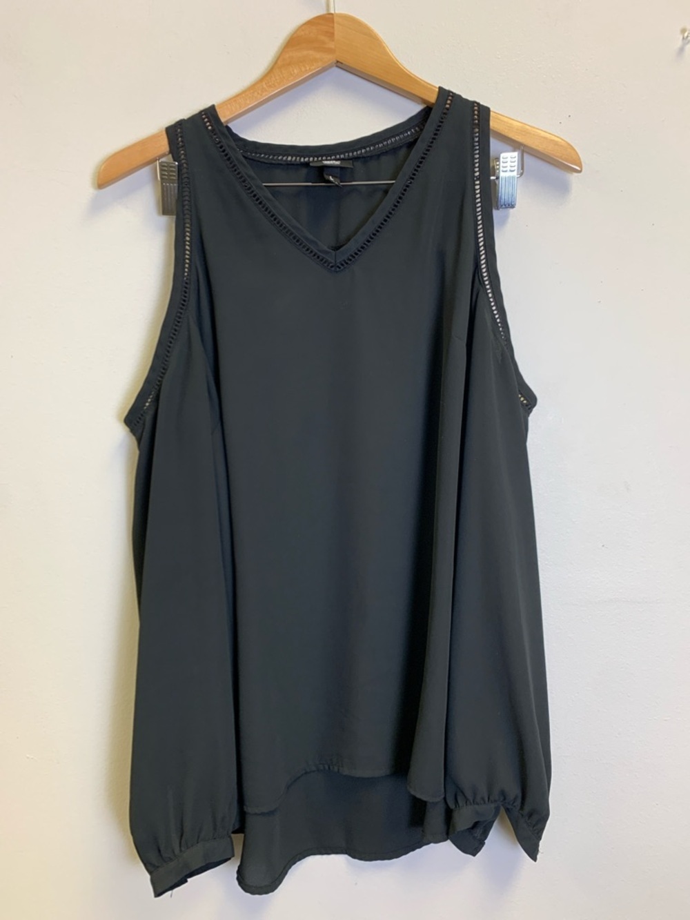 Mossino Black Off-the-Shoulder V-Neck Blouse with Trim